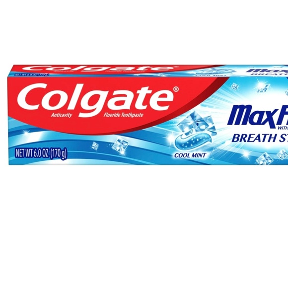 2pcs Colgate Anticavity Fluoride Toothpaste MaxFreeh Whitening Breath Strips - Picture 1 of 6